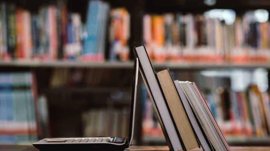 Publicar libros en la era digital: cómo convertir los retos en oportunidades Publicar libros en la era digital: cómo convertir los retos en oportunidades