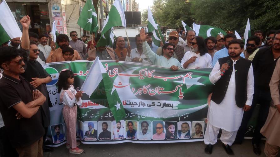 Pakistán celebra el acuerdo de alto el fuego pese a reportes de violaciones en India Pakistán celebra el acuerdo de alto el fuego pese a reportes de violaciones en India