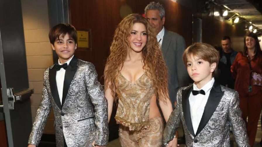 Milan y Sasha, los hijos de Shakira, debutan en la música con "The One" Milan y Sasha, los hijos de Shakira, debutan en la música con "The One"