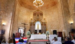 Rinden homenaje al legado de Peña Gómez en el 27 aniversario de su fallecimiento