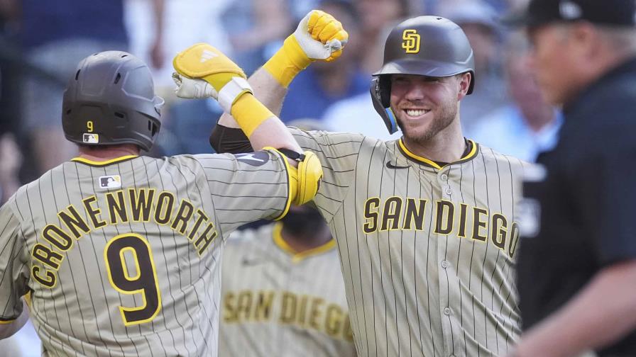 Padres conectan cinco HRs y logran 24 hits en paliza sobre Rockies Padres conectan cinco HRs y logran 24 hits en paliza sobre Rockies