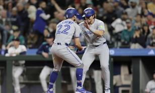 Bichette y Barger impulsan a los Azulejos a victoria sobre los Marineros