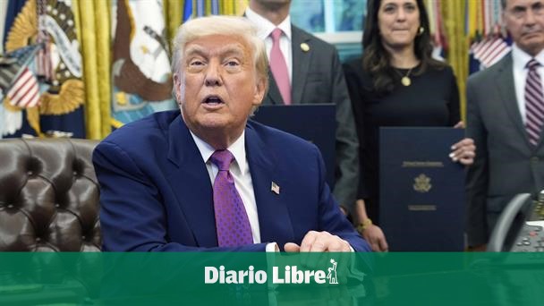 Trump ordena empezar a probar las armas nucleares de EE.UU.