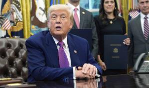 Trump firmará este lunes una orden para reducir hasta en un 80 % precios de medicinas en EE. UU.