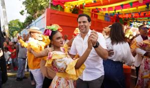Calle Cultura: Roberto Ángel Salcedo presenta una nueva propuesta en San Francisco de Macorís