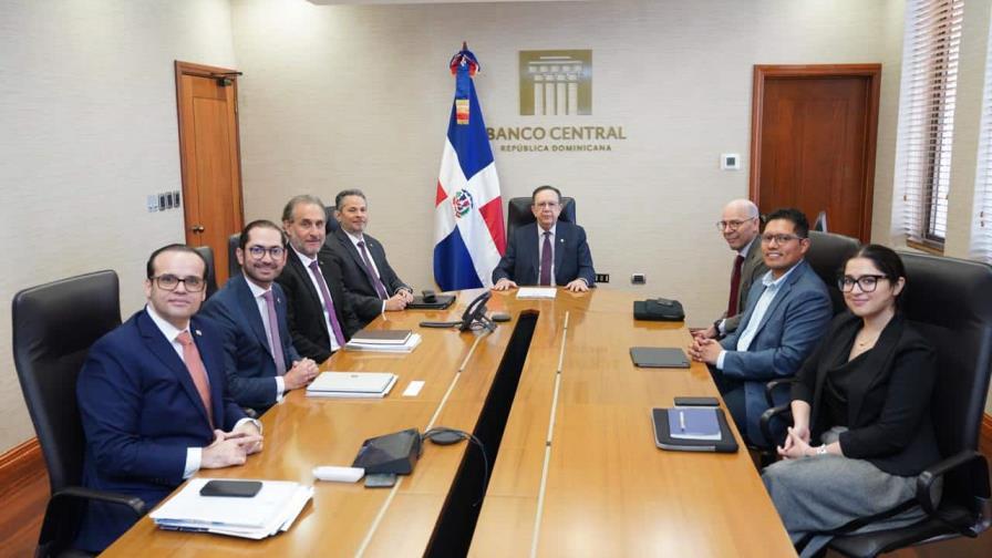 El gobernador del Banco Central detalla previsiones económicas a ejecutivos de Morgan Stanley El gobernador del Banco Central detalla previsiones económicas a ejecutivos de Morgan Stanley
