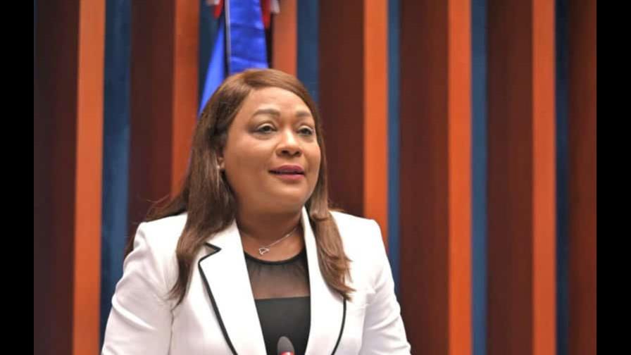 Senadora retira el proyecto de ley para la asignatura obligatoria sobre igualdad de género Senadora retira el proyecto de ley para la asignatura obligatoria sobre igualdad de género