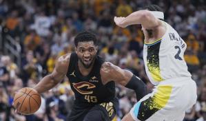 Donovan Mitchell de los Cavs se hará una resonancia por lesión de tobillo ante Pacers