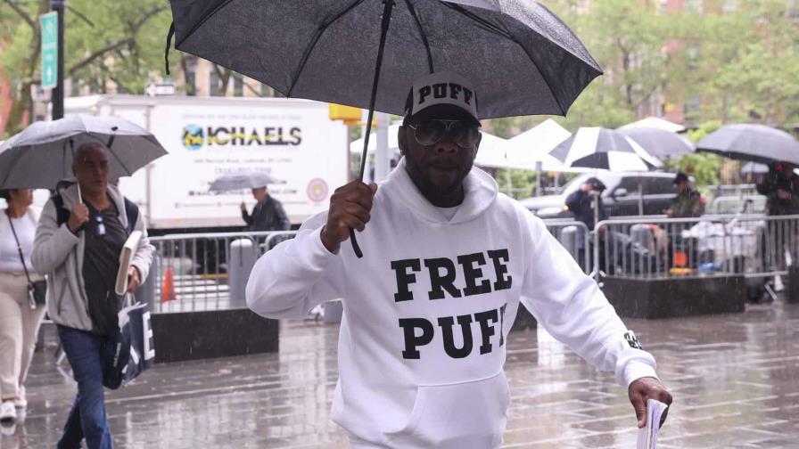 Víctima de Diddy pasaba la mitad de sus semanas en hoteles para practicar sexo forzoso Víctima de Diddy pasaba la mitad de sus semanas en hoteles para practicar sexo forzoso