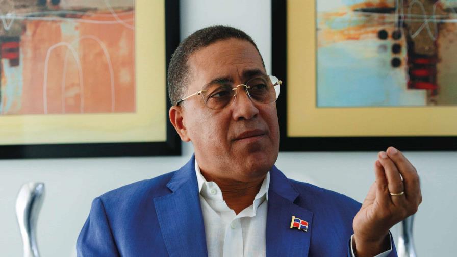 Roberto Herrera: "Va a salir una licitación para reparar 1,300 escuelas con cierto nivel de problema Roberto Herrera: "Va a salir una licitación para reparar 1,300 escuelas con cierto nivel de problema