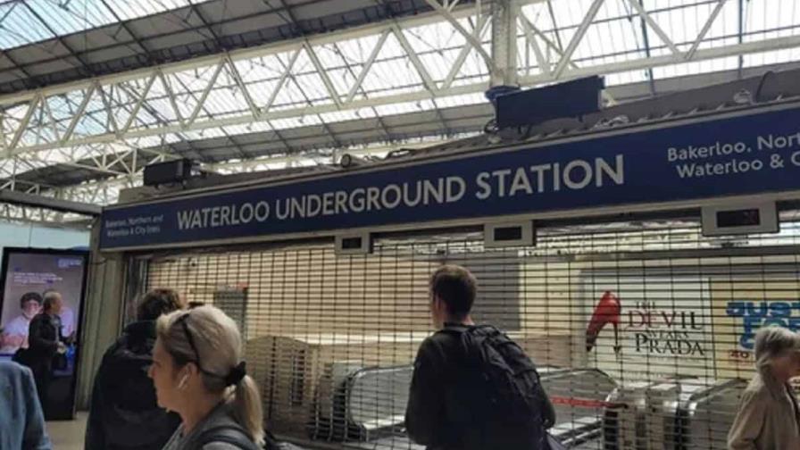 Un corte de electricidad en Londres provoca el cierre de varias líneas de metro Un corte de electricidad en Londres provoca el cierre de varias líneas de metro