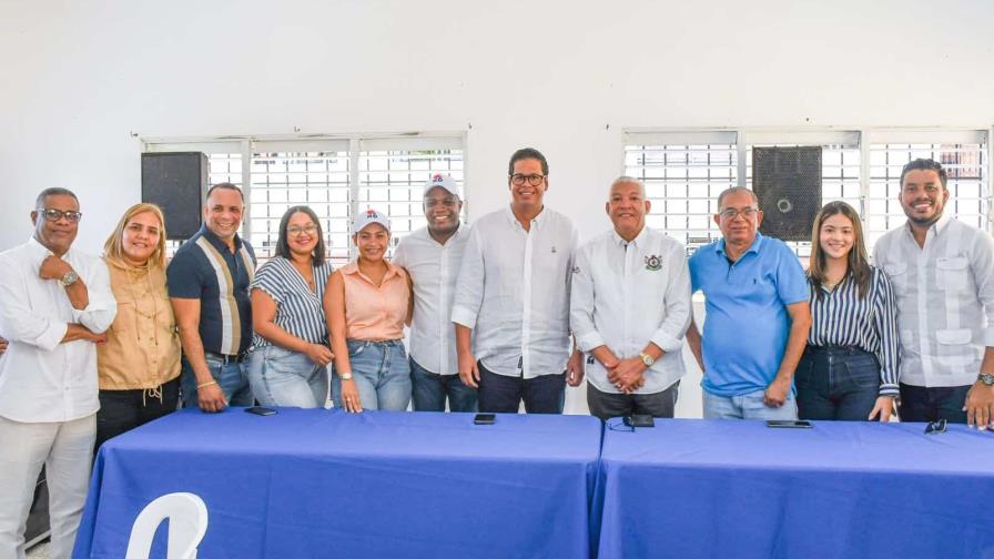 La juventud de Carolina Mejía inicia trabajos políticos en Santo Domingo Este La juventud de Carolina Mejía inicia trabajos políticos en Santo Domingo Este