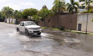 Vecinos de San Gerónimo claman por solución al colapso del alcantarillado en la calle Olof Palme