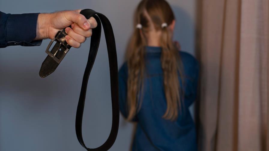El 50.7 % de los niños de uno a cinco años recibe castigos físicos como forma de disciplina El 50.7 % de los niños de uno a cinco años recibe castigos físicos como forma de disciplina