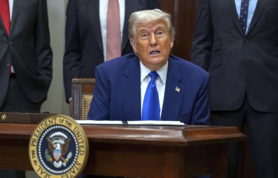 ¿Cuánto cuesta el avión que Trump planea recibir de Catar y por qué ha generado polémica?
