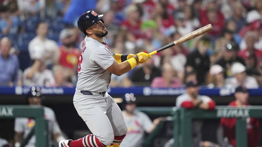 Con jonrones de Herrera y Winn, Cardenales vencen a Filis para su novena victoria consecutiva Con jonrones de Herrera y Winn, Cardenales vencen a Filis para su novena victoria consecutiva