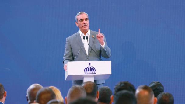 Abinader sobre reunión con expresidentes: Ahí no vamos a discutir política
