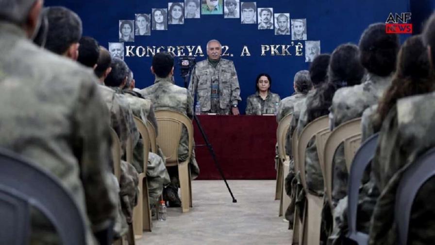 Erbil, entre entusiasmo y desconfianza tras el anuncio de la disolución del PKK Erbil, entre entusiasmo y desconfianza tras el anuncio de la disolución del PKK