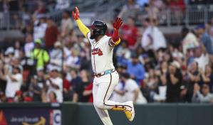 Marcell Ozuna llega a 16 cuadrangulares en victoria de Bravos sobre Marlins