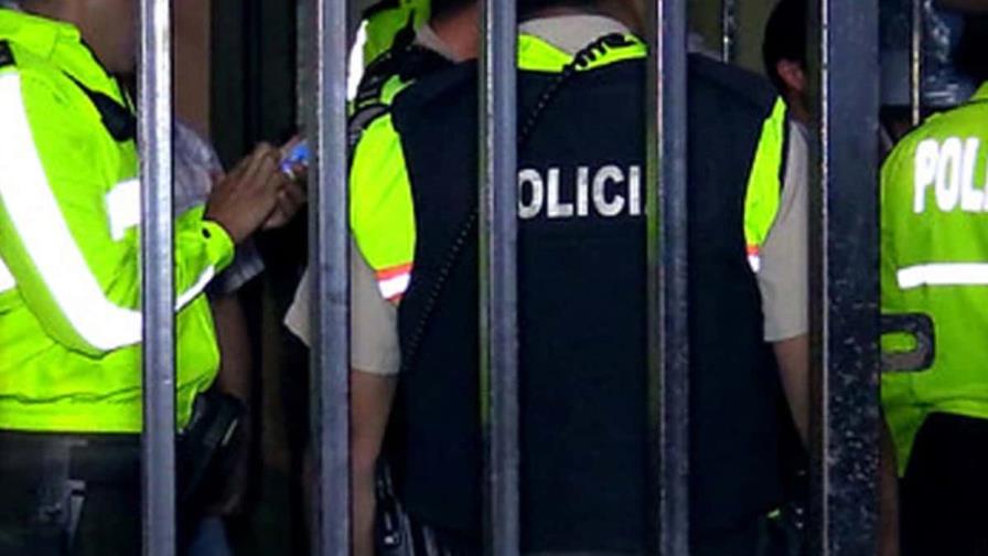 Siete presuntos secuestradores, abatidos en operativo en que muere un policía en Ecuador Siete presuntos secuestradores, abatidos en operativo en que muere un policía en Ecuador
