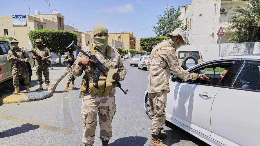 Siete muertos en enfrentamientos entre milicias en la capital de Libia Siete muertos en enfrentamientos entre milicias en la capital de Libia