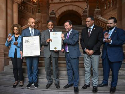 Reconocimiento a autoridades dominicanas en NY