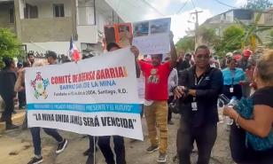 Protestan con una marcha en sector de Santiago para exigir obras comunitarias