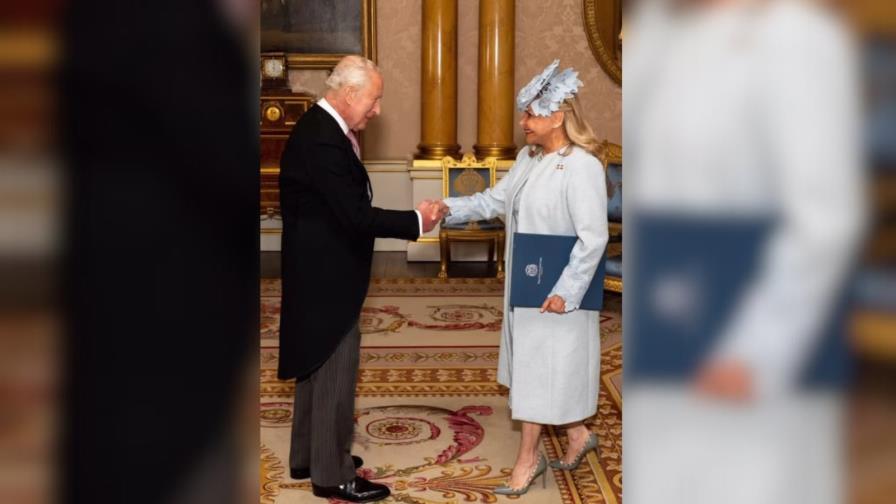 Embajadora de RD en Reino Unido presenta cartas credenciales ante el rey Carlos III Embajadora de RD en Reino Unido presenta cartas credenciales ante el rey Carlos III