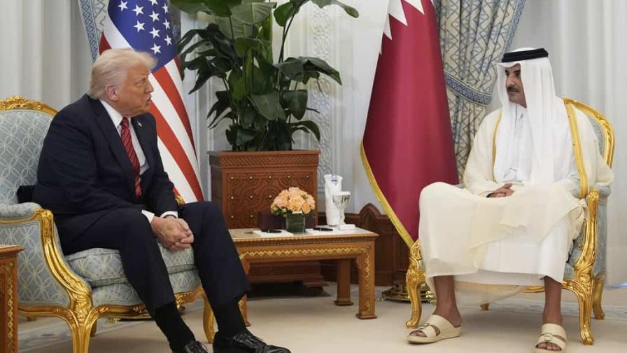 Trump anuncia pedido de 160 aviones Boeing por 200,000 millones de dólares en su visita a Catar Trump anuncia pedido de 160 aviones Boeing por 200,000 millones de dólares en su visita a Catar