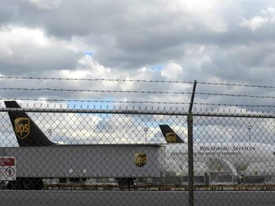 Esperan resolver problemas aeropuerto de Newark en dos semanas