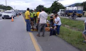 Dos ciudadanos haitianos resultan heridos en accidente en la autopista Duarte