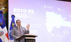 La logística será el petróleo de la República Dominicana, afirma Yayo Sanz Lovatón en la UASD