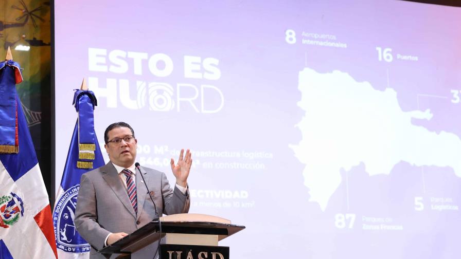 La logística será el petróleo de la República Dominicana, afirma Yayo Sanz Lovatón en la UASD La logística será el petróleo de la República Dominicana, afirma Yayo Sanz Lovatón en la UASD