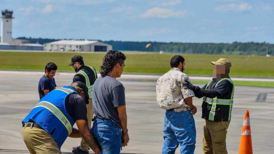 Gobierno de EE. UU. dice que deportó a 528 personas de la ciudad texana de Houston Gobierno de EE. UU. dice que deportó a 528 personas de la ciudad texana de Houston
