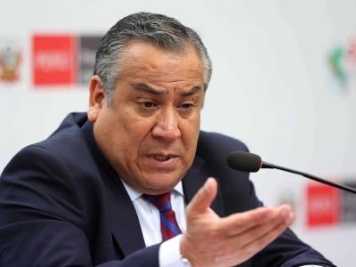 Primer ministro de Perú: renuncia un día antes someterse a censura