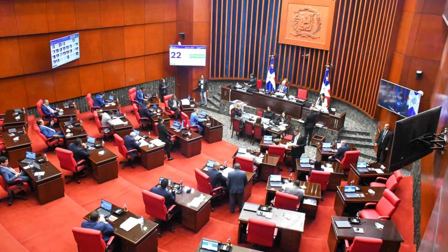 Senado valida cuatro nuevos préstamos por un total de US$275 millones Senado valida cuatro nuevos préstamos por un total de US$275 millones