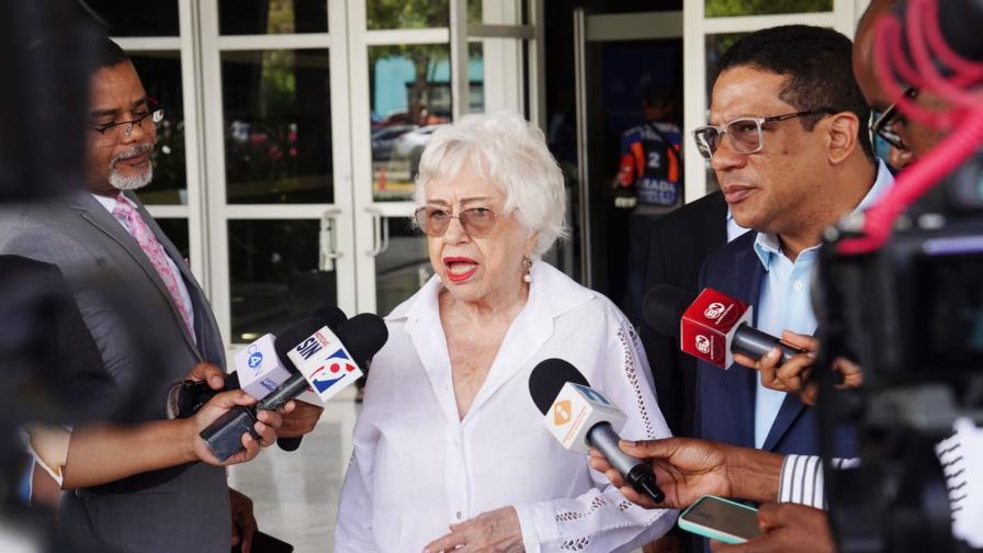 Ortiz Bosch y Carlos Pimentel dan seguimiento a casos de corrupción en Procuraduría Ortiz Bosch y Carlos Pimentel dan seguimiento a casos de corrupción en Procuraduría