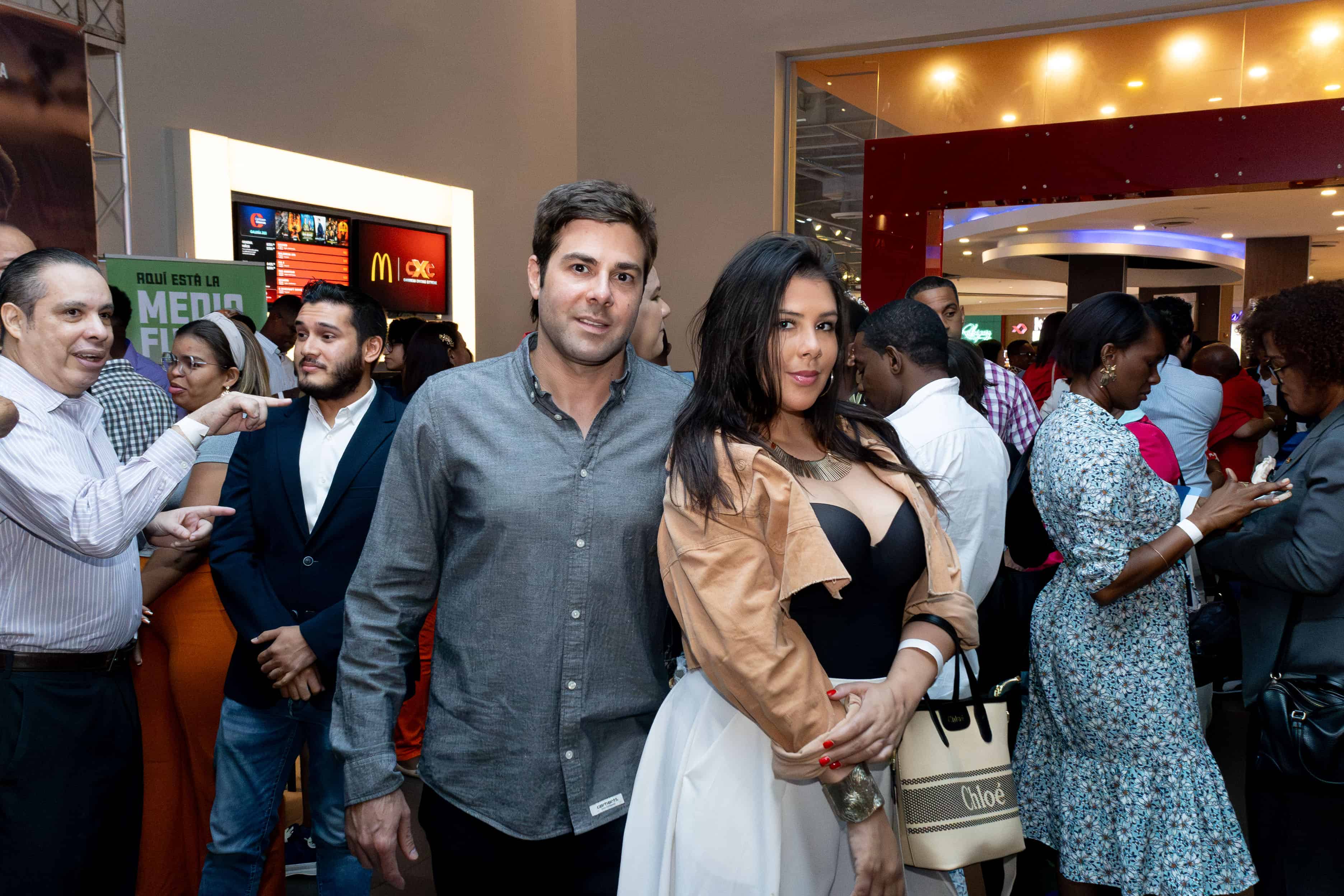 Antonio Vázquez ve Karla Hernández. <br>