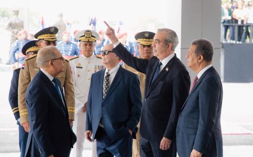 El Gobierno replanteará la política del Estado frente a la crisis haitiana, tras reunión histórica