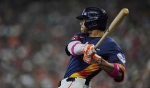 Jeremy Peña se va de 4-4 : Sigo jugando el mismo juego desde que bateo primero