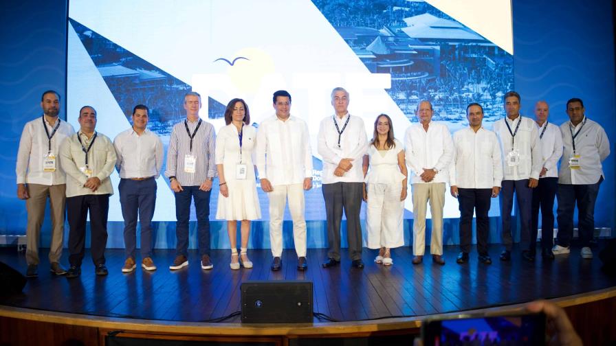 Descentralizar el turismo, la estrategia para fortalecer otros polos turísticos en el país Descentralizar el turismo, la estrategia para fortalecer otros polos turísticos en el país