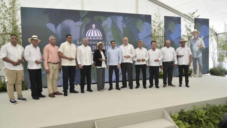Celebran el Día del Agricultor en Moca; destacan logros en producción y exportación Celebran el Día del Agricultor en Moca; destacan logros en producción y exportación