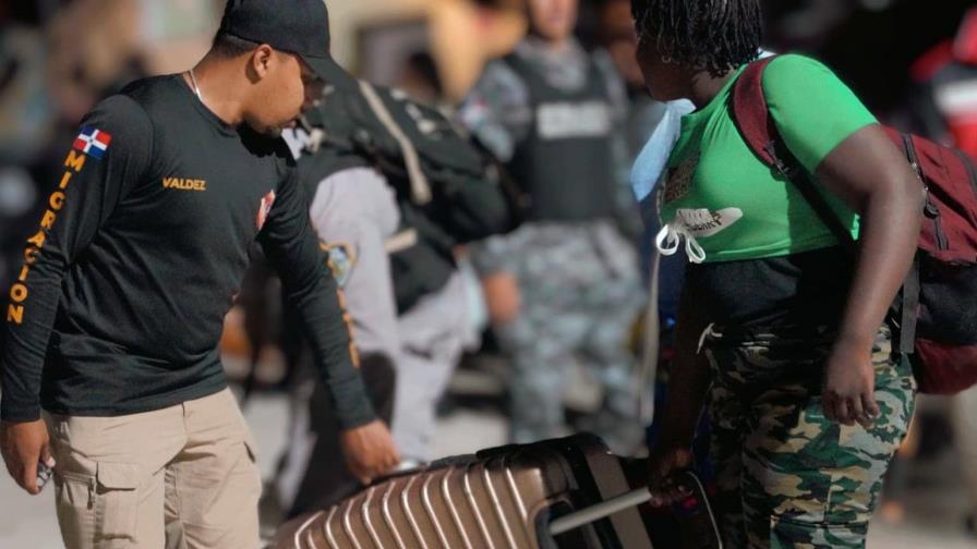 Migración detiene a 1,274 haitianos indocumentados en operativos a nivel nacional Migración detiene a 1,274 haitianos indocumentados en operativos a nivel nacional