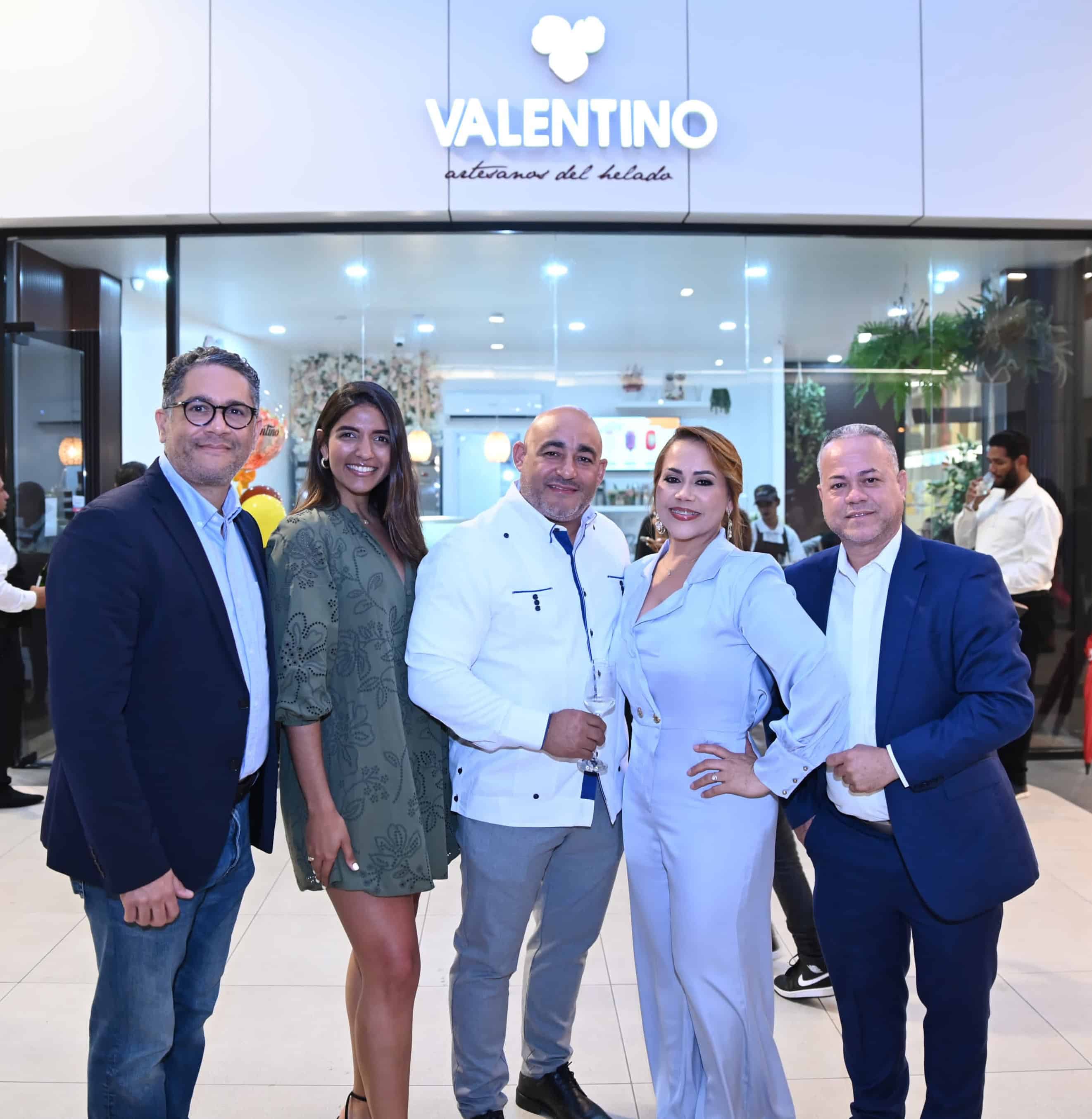 Isaías Peña, Diana Kingsley, Edwin Hidalgo, Radhaisis Sánchez y Eddy Batista.