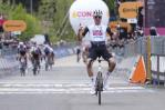 Giro: Ayuso gana etapa tras batalla con mexicano Del Toro y colombiano Bernal. Roglic nuevo líder Giro: Ayuso gana etapa tras batalla con mexicano Del Toro y colombiano Bernal. Roglic nuevo líder