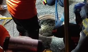 Autoridades todavía no han encontrado niña que fue succionada por alcantarilla en San Cristóbal