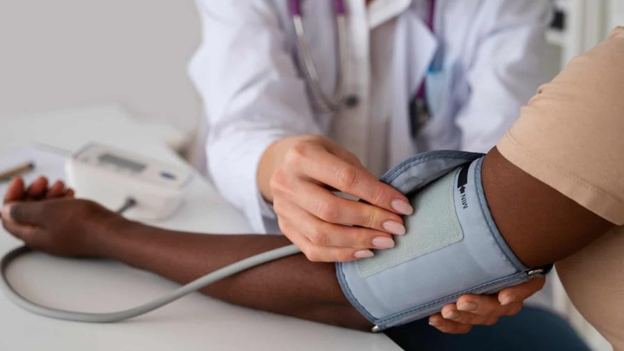 Más de 280 mil dominicanos dan seguimiento a su hipertensión con la estrategia Hearts Más de 280 mil dominicanos dan seguimiento a su hipertensión con la estrategia Hearts