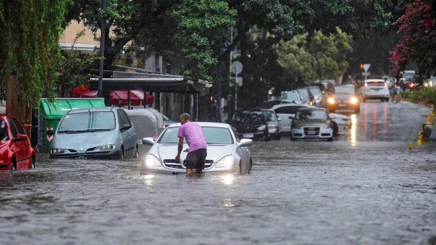 Ascienden a 2,800 las personas evacuadas por el temporal en provincia de Buenos Aires Ascienden a 2,800 las personas evacuadas por el temporal en provincia de Buenos Aires