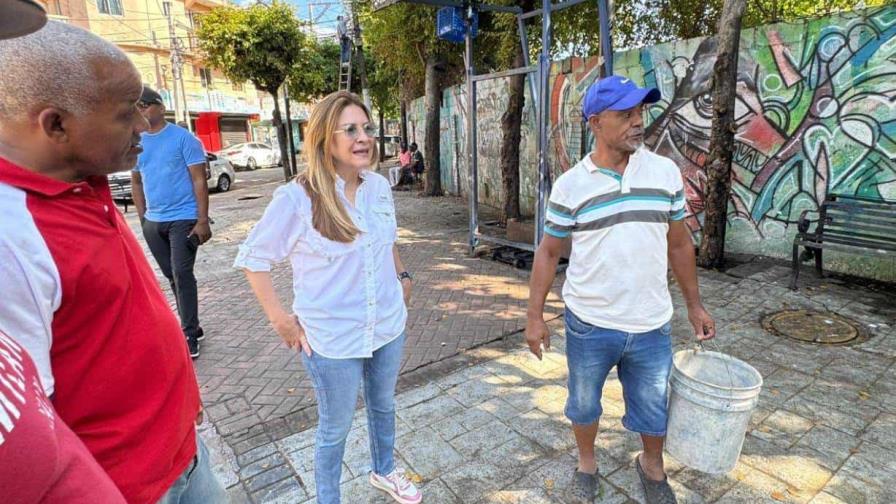 La Alcaldía del Distrito Nacional supervisa los trabajos para mitigar efectos de la vaguada La Alcaldía del Distrito Nacional supervisa los trabajos para mitigar efectos de la vaguada