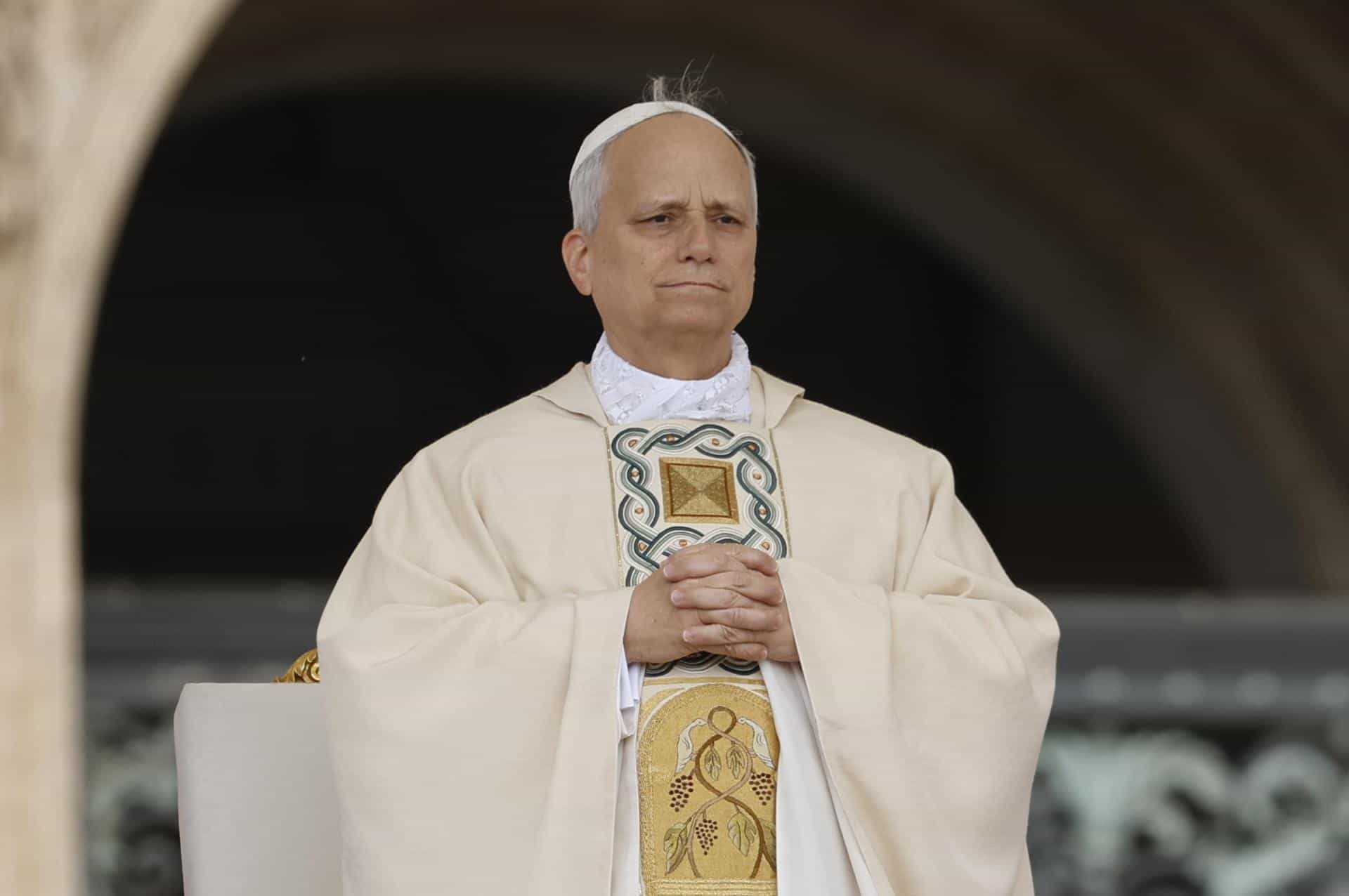 El Papa León XIV encabeza la Santa Misa para el comienzo del Pontificado, en la Plaza de San Pedro, en la Ciudad del Vaticano, el 18 de mayo de 2025.